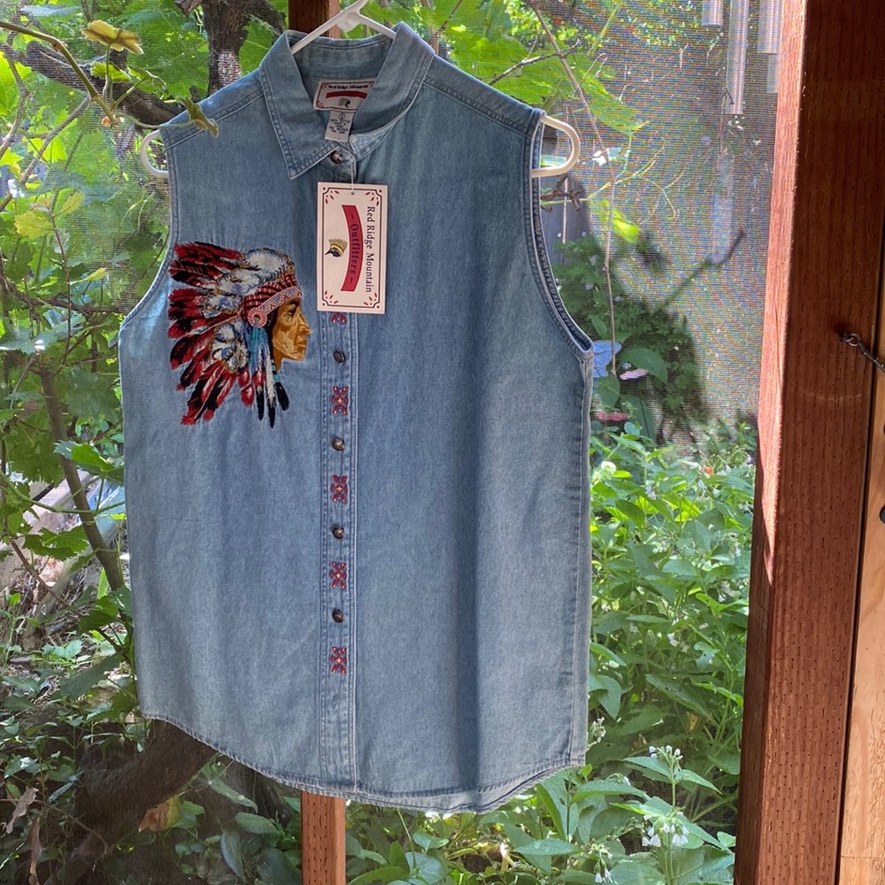 Red Ridge Mountain Outfitters Vintage jean vest with embroidery & metal buttons.